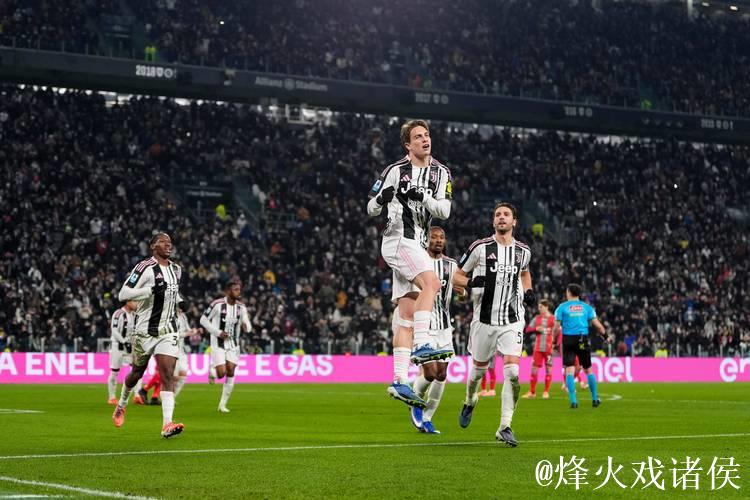 意甲-伊尔迪兹戴维破门 尤文5-0大胜克雷莫内塞